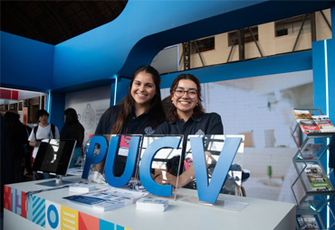GALERÍA: Gran despliegue PUCV en Feria SIAD Santiago