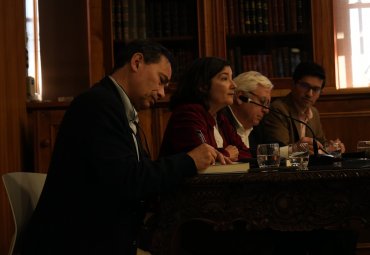 Presentan libro de Sergio Micco sobre la génesis y evolución del estallido social