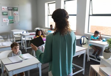PUCV y Fundación Siemens Stiftung consolidan liderazgo en educación STEM+ con la formación de más de mil docentes