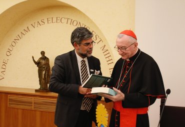 Professor met with important authorities from the Holy See