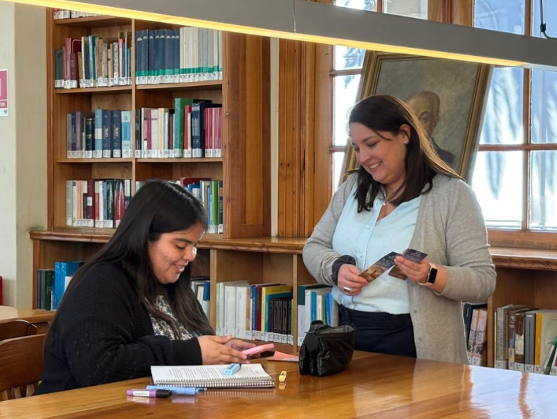 Bibliotecas PUCV invita a participar en el concurso literario “Cien Años, Cien Voces”