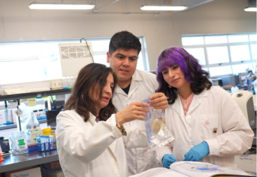 Estudiantes desarrollan tratamiento de triple acción contra la dermatitis atópica