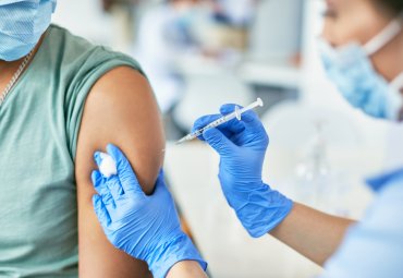 Curvas superpuestas de virus respiratorios complejizarían panorama para grupos de riesgo en invierno