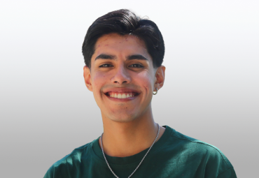 Actor nominado a los Premios Caleuche inicia sus estudios en Pedagogía en Historia