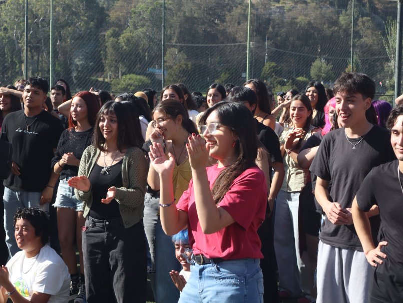 Con masiva bienvenida a nuevos estudiantes, la PUCV inicia año académico consolidada como líder de la región