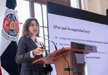 Escuela de Trabajo Social inauguró Año Académico con conferencia sobre seguridad en Chile