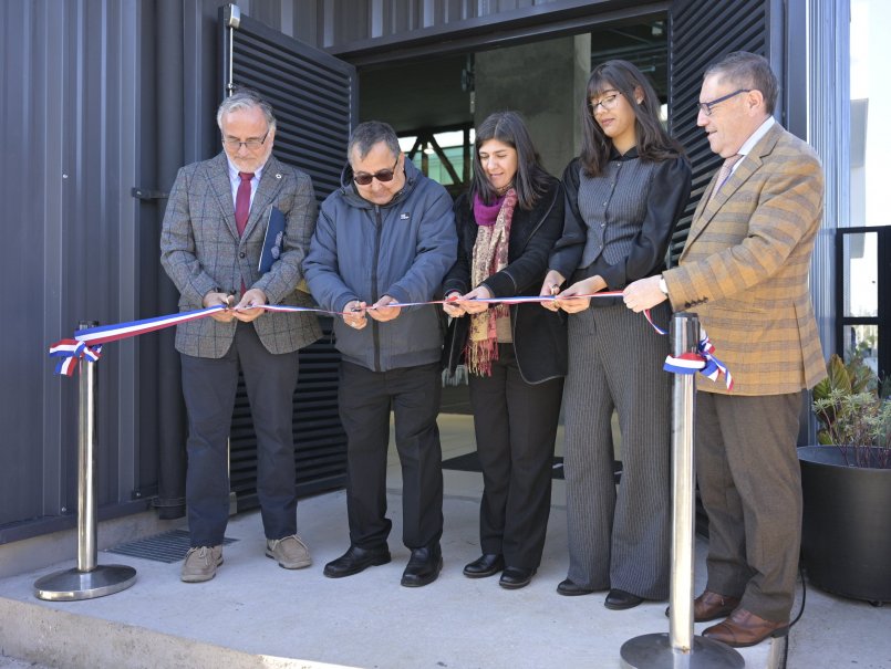 PUCV proyecta su centenario con histórica inauguración de complejo deportivo y nuevos espacios académicos en Curauma