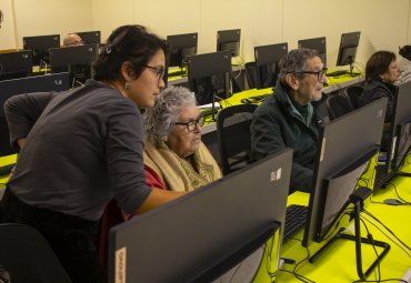 Programa Acción Senior PUCV abre inscripciones para talleres del segundo semestre