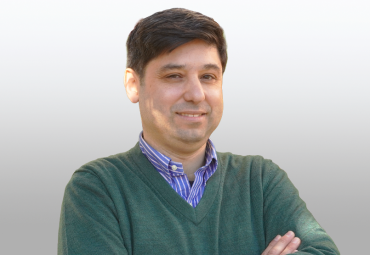 Director de Magíster en Historia: 