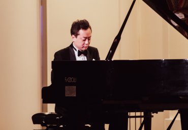 Más de 800 personas disfrutaron del recital “Amor y pasión” del pianista japonés Ryutaro Suzuki en el Teatro Municipal de Viña del Mar