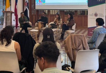 DAE y Programa de Interculturalidad realizan el segundo conversatorio del ciclo Comunidad Viva 2026