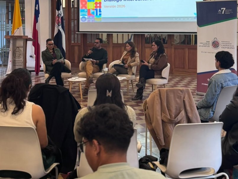 DAE y Programa de Interculturalidad realizan el segundo conversatorio del ciclo Comunidad Viva 2026
