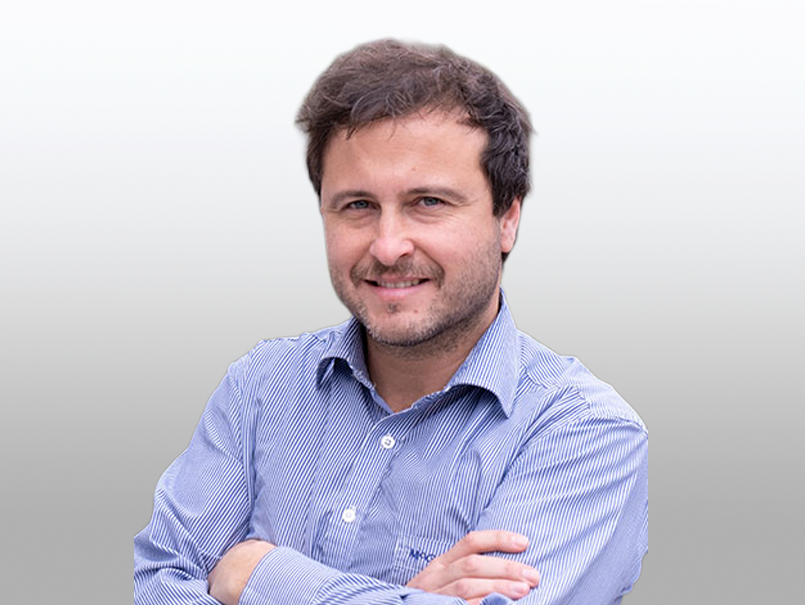 Académico Juan de Dios Oyarzún asume la dirección del Doctorado en Educación