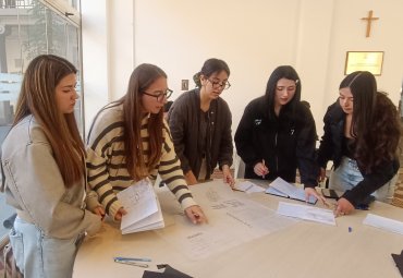 Arquitectura y Trabajo Social realizan proyecto conjunto en campamento Villa La Cruz