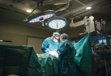 Estudiantes desarrollan plataforma para optimizar planificación quirúrgica del Hospital Eduardo Pereira