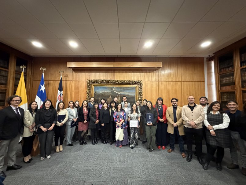 Premian a profesores mentores que guían a las nuevas generaciones de educadores