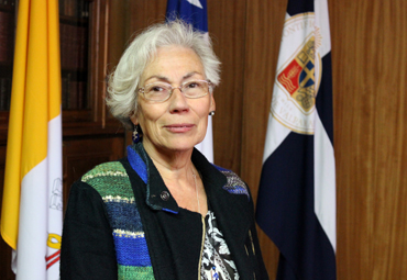 Dirección de Estudios Avanzados destacó grado doctoral obtenido por la profesora Gladys Jiménez