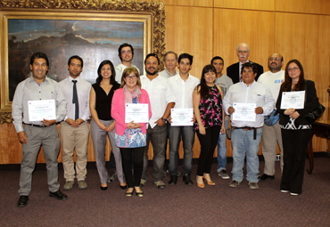 Programa escolar PUCV certificó a participantes de los Talleres de “Energías Renovables