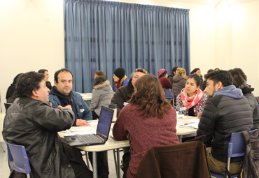 Programa de Emprendimiento Escolar PUCV realizó taller para profesores de toda la región
