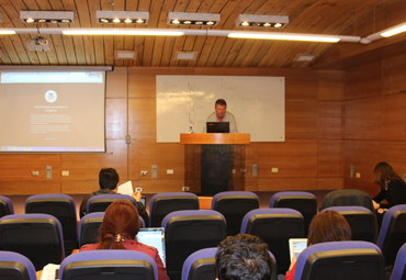 VRIEA PUCV realizó taller de Inglés Científico Tecnológico para investigadores