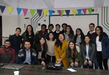 Estudiantes de la Escuela Industrial Superior de Valparaíso logran 2° lugar en competencia internacional de innovación y tecnología gracias al apoyo de la PUCV