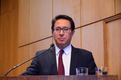 Profesor Antonio Faúndez participa en lanzamiento de los nuevos casos del Catálogo de Esquemas Tributarios
