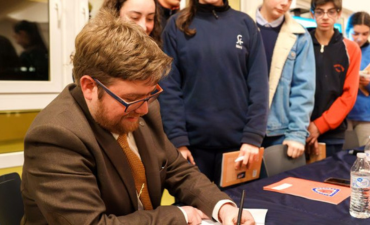 Lanzamiento del libro "Santa María, Madre De Dios. Maternidad divina de María"