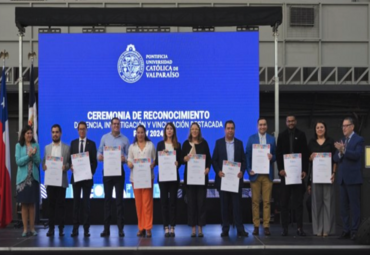 Reconocimiento a los Profesores Javier Aranda y Antonio Faúndez