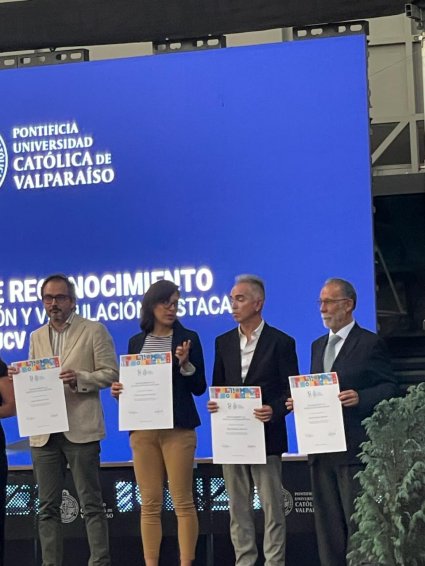 Reconocimiento institucional a los profesores Eusebio Nájera Martinez y Aldo Filomeno Farrerons