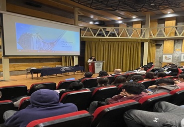 Charla sobre inclusión para alumnos/as de primer año