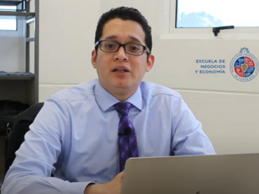 Ramiro Saltos - Escuela de Negocios y Economía