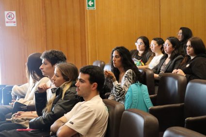 Académicos de la PUCV implementarán competencias de innovación y emprendimiento en sus asignaturas