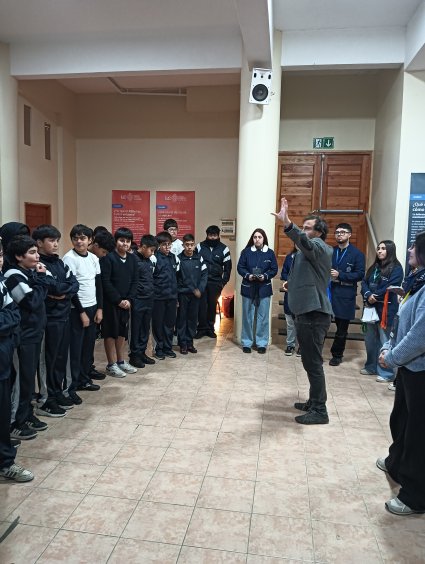 Profesores de la PUCV desarrollan proyecto de realidad inmersiva para enseñar ciencias en colegios