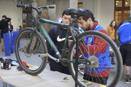 PUCV impulsa la movilidad sostenible con nueva jornada de Maker_Repair