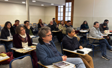 Docentes de Formación Fundamental proyectan segundo semestre 2025 y avanzan en renovación curricular