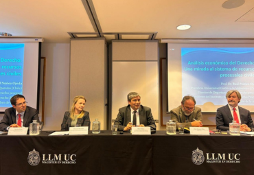 Profesor Raúl Núñez participa en conversatorio sobre sistema de recursos procesales organizado por el LLM UC