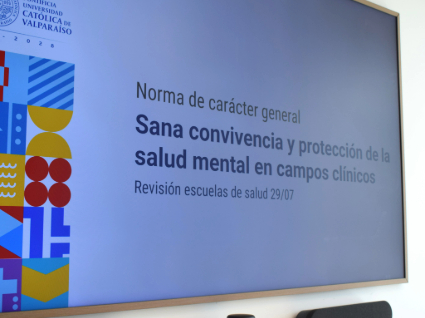 Escuelas abordan nueva normativa para campos clínicos