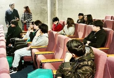Estudiantes de enseñanza media visitan al Instituto de Biología en jornada de Día Abierto PUCV 2025