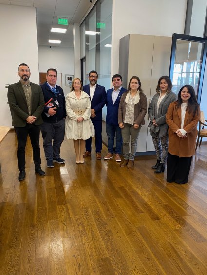 PUCV y sector público se articulan en torno a la ciberseguridad y la Inteligencia Artificial