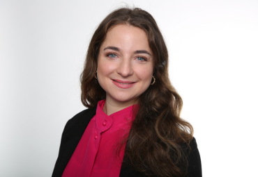 “No ser mediocre” es el sello con el que proyecta su carrera en el derecho público alemán