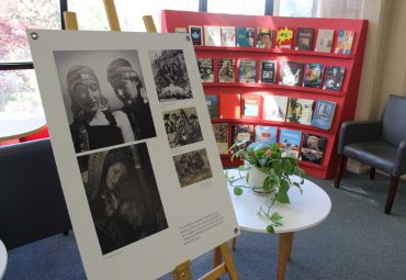 Exposición artística exhibe la vida y obra de Margot Loyola en la Biblioteca del Campus Sausalito