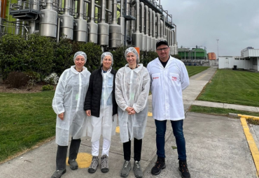 OTL y académicas de la EIB visitan planta de Agrozzi para explorar futuras colaboraciones