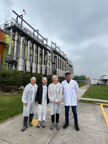 OTL y académicas de la EIB visitan planta de Agrozzi para explorar futuras colaboraciones