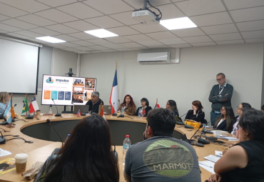 Docente de la Escuela de Comercio PUCV participa como expositor en Seminario Internacional sobre Emprendimiento, Bienestar, Educación y Sociedad