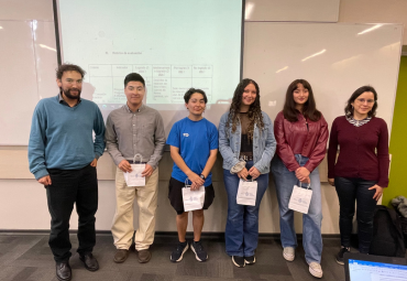 Ayudantes/as de la Escuela de Comercio comparten su experiencia en charla sobre prácticas profesionales