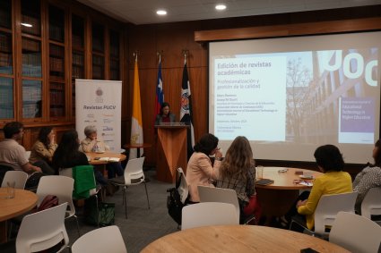 PUCV recibe a equipo editorial de la revista International Journal of Educational Technology in Higher Education (ETHE)