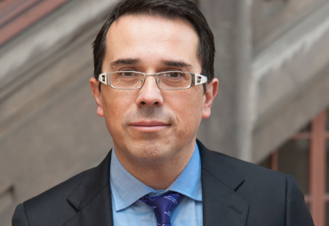 Profesor Patricio Lazo expuso sobre la relación entre derecho y ciencia en la antigüedad en seminario organizado por la Universidad de Brescia