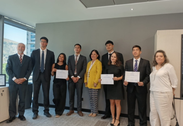 Estudiantes de Derecho PUCV obtienen el primer lugar en el I Moot de Mediación CAM Santiago