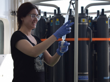 PUCV incorpora tecnología de punta para vigilar la salud del océano