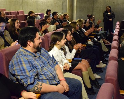 Facultad de Ciencias PUCV, Instituto de Biología y Escuela de Pedagogía realizan ceremonia de premiación para ganadores de Cuentos con Ciencia